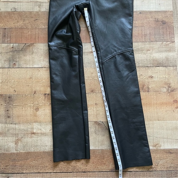 Harley-Davidson Mid-Rise Leather Riding Pants Straight Leg Black Womens Size 2 - Picture 7 of 10